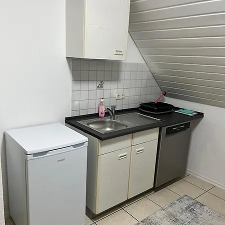 아파트 Gaestehaus Wettemann 라우하임